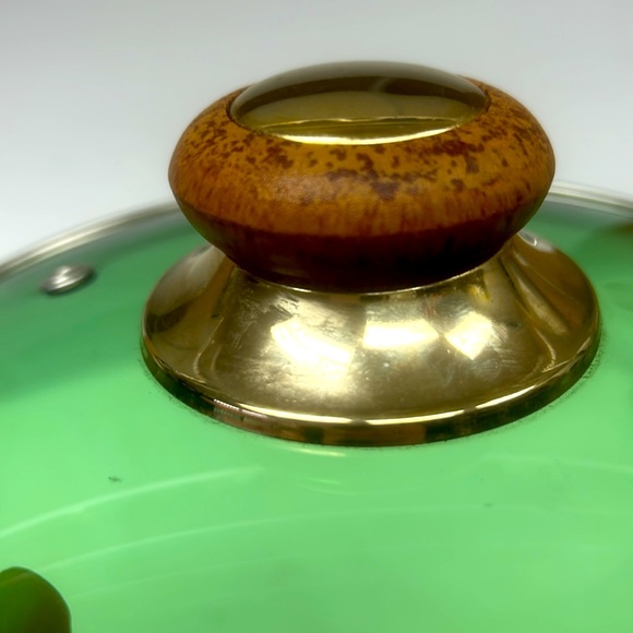 Vintage 7 1/4”  green glass replacement lid with gold-tone and cork knob - Picture 2 of 4